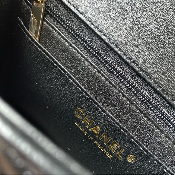 ✨Chanel Mini Classic Flap Bag with Top Handle - Picture 9 of 9